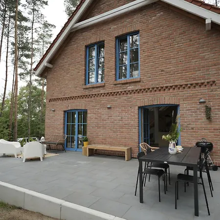 Villa Sasny *